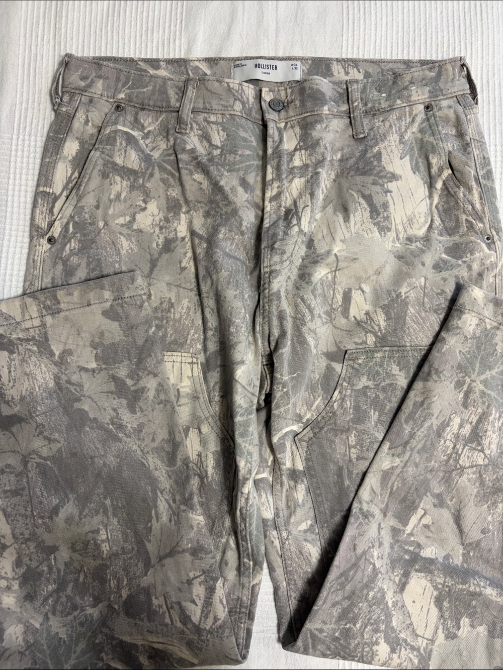 Hollister Men's Gray Camouflage Cargo Pants